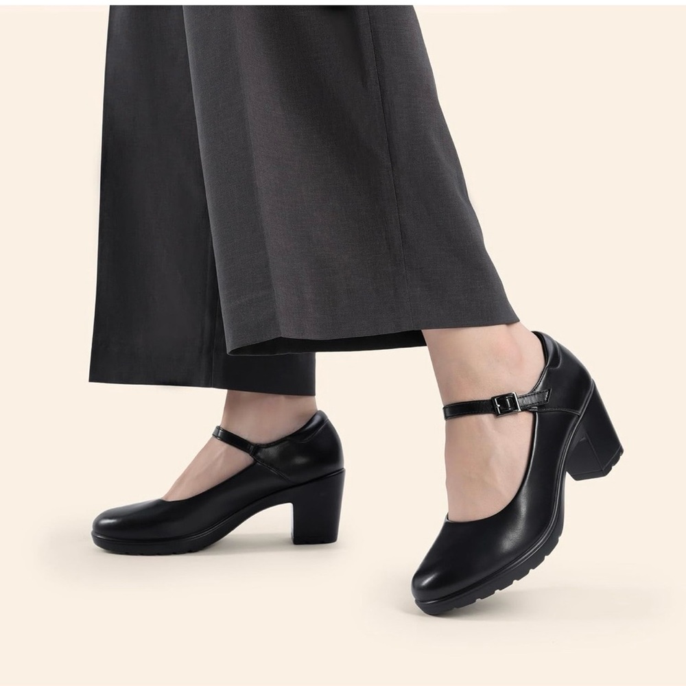 Amazon Black Mary Jane Heels - Picture 2 of 3